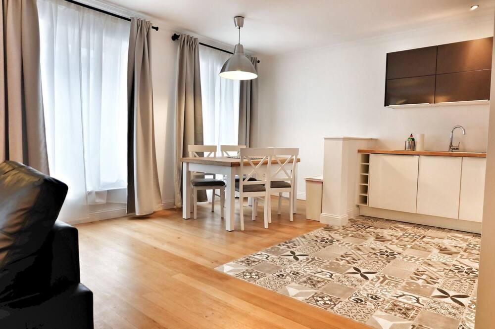 Residence Capitale Брюссель Экстерьер фото