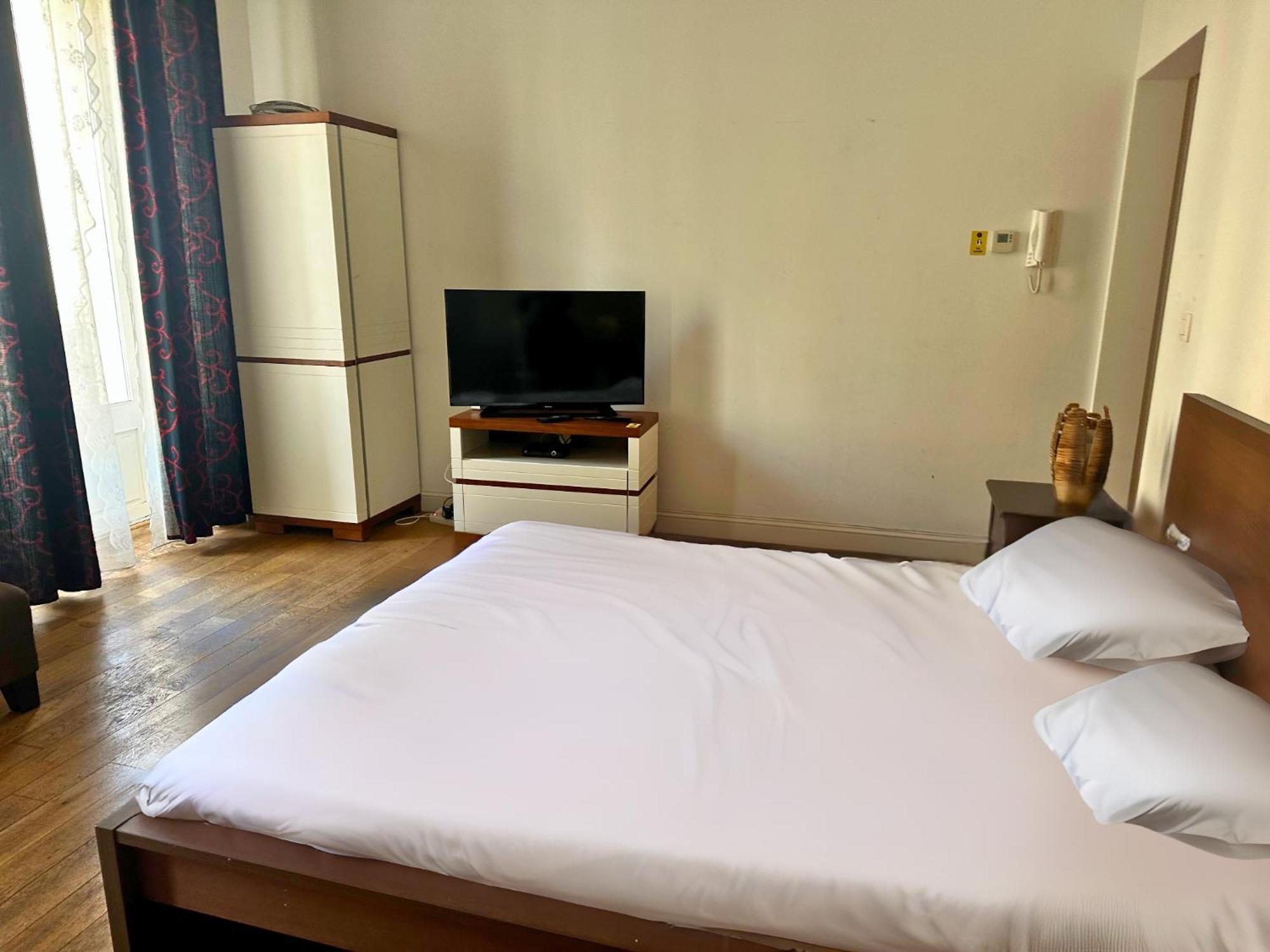 Residence Capitale Брюссель Экстерьер фото